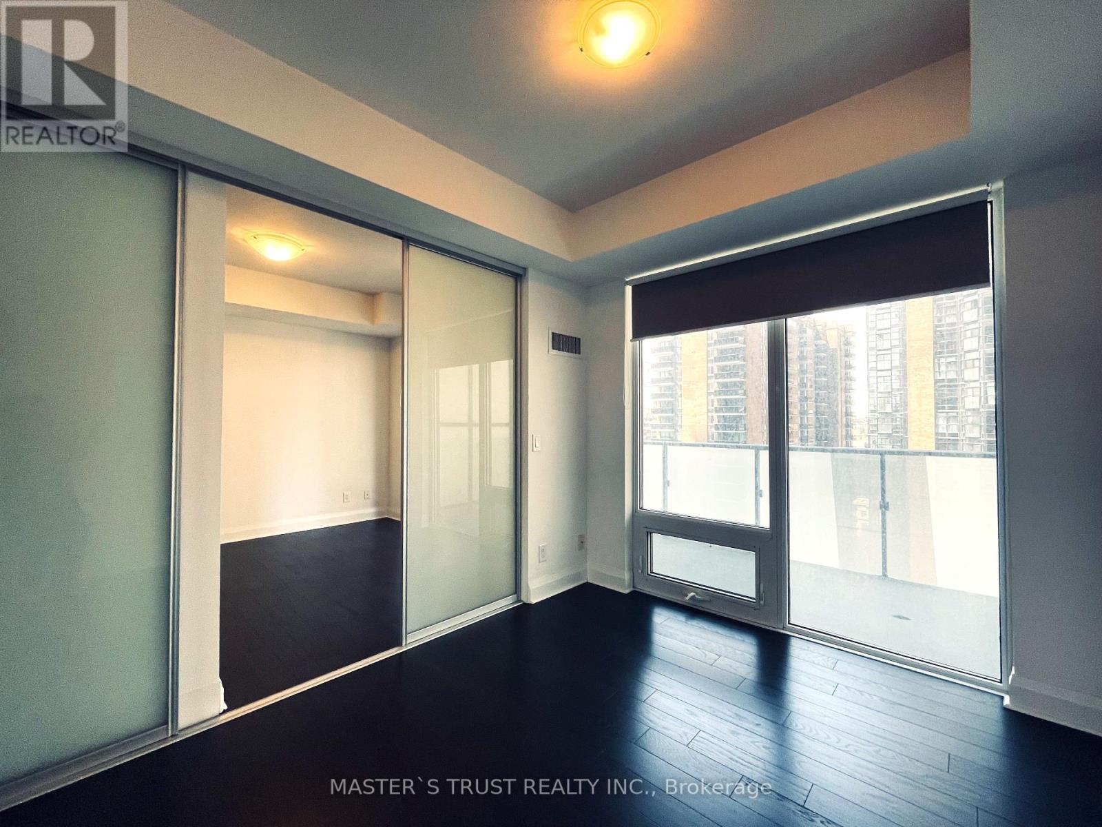 Photo 11 of 1109 1080 Bay Street, Toronto ON