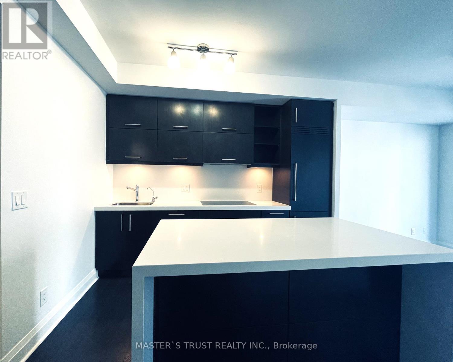 Photo 14 of 1109 1080 Bay Street, Toronto ON