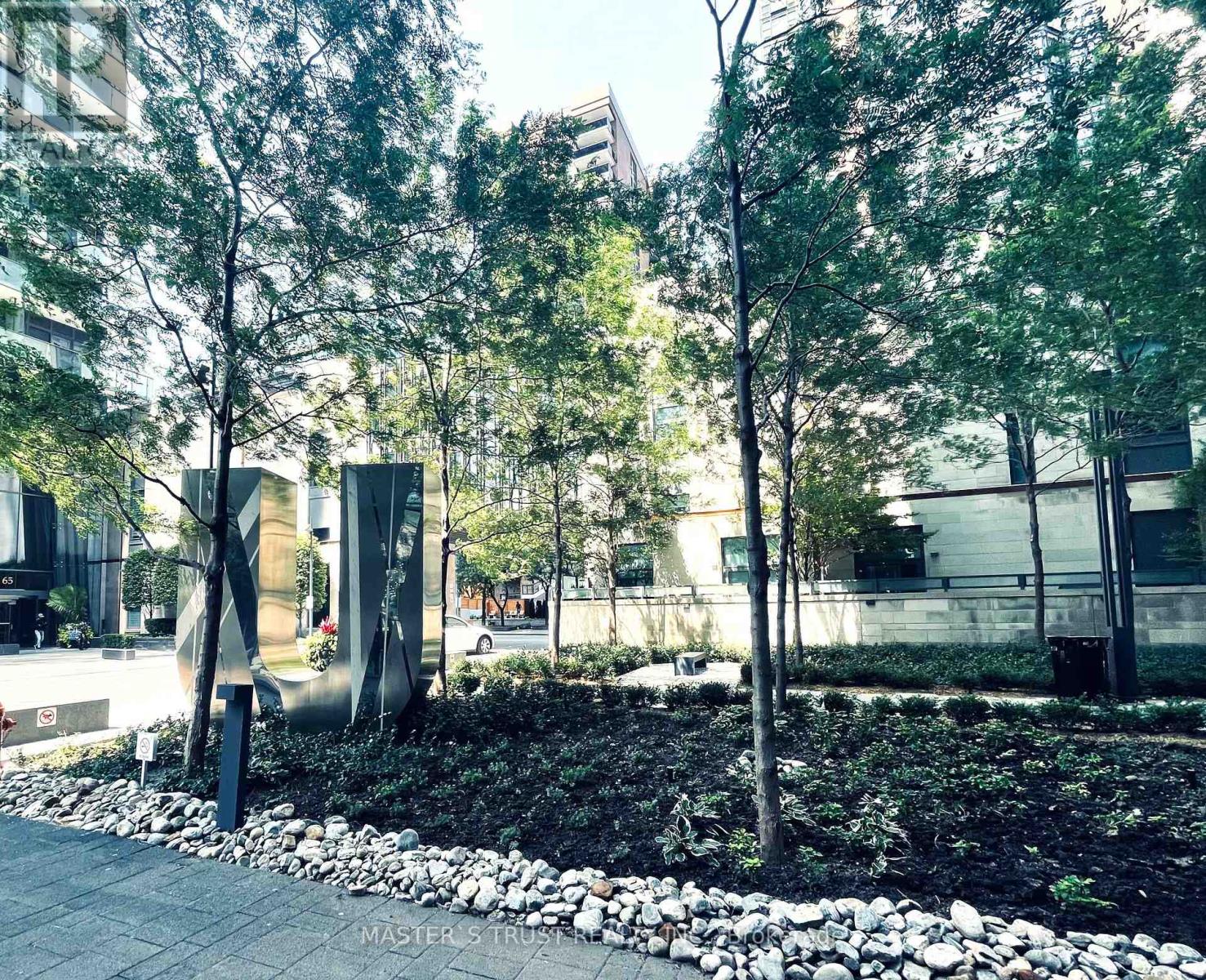 Photo 30 of 1109 1080 Bay Street, Toronto ON