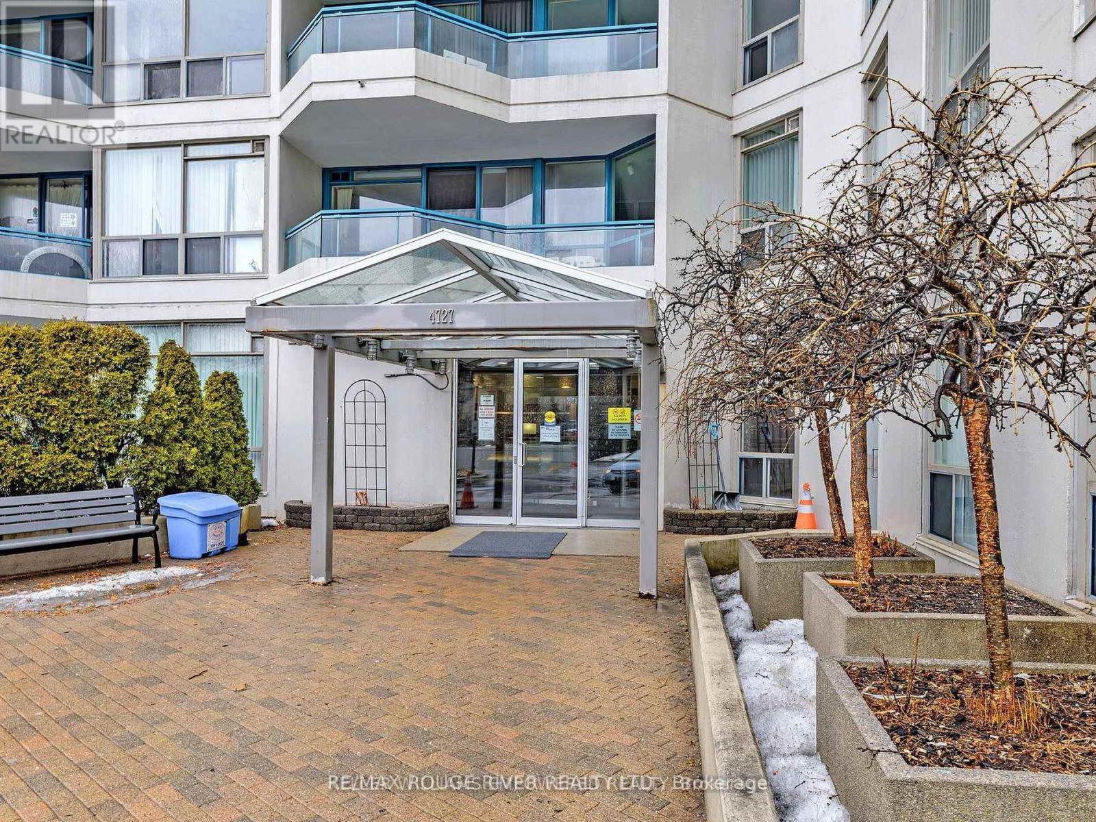 Photo 3 of 1511 4727 Sheppard Avenue E, Toronto ON