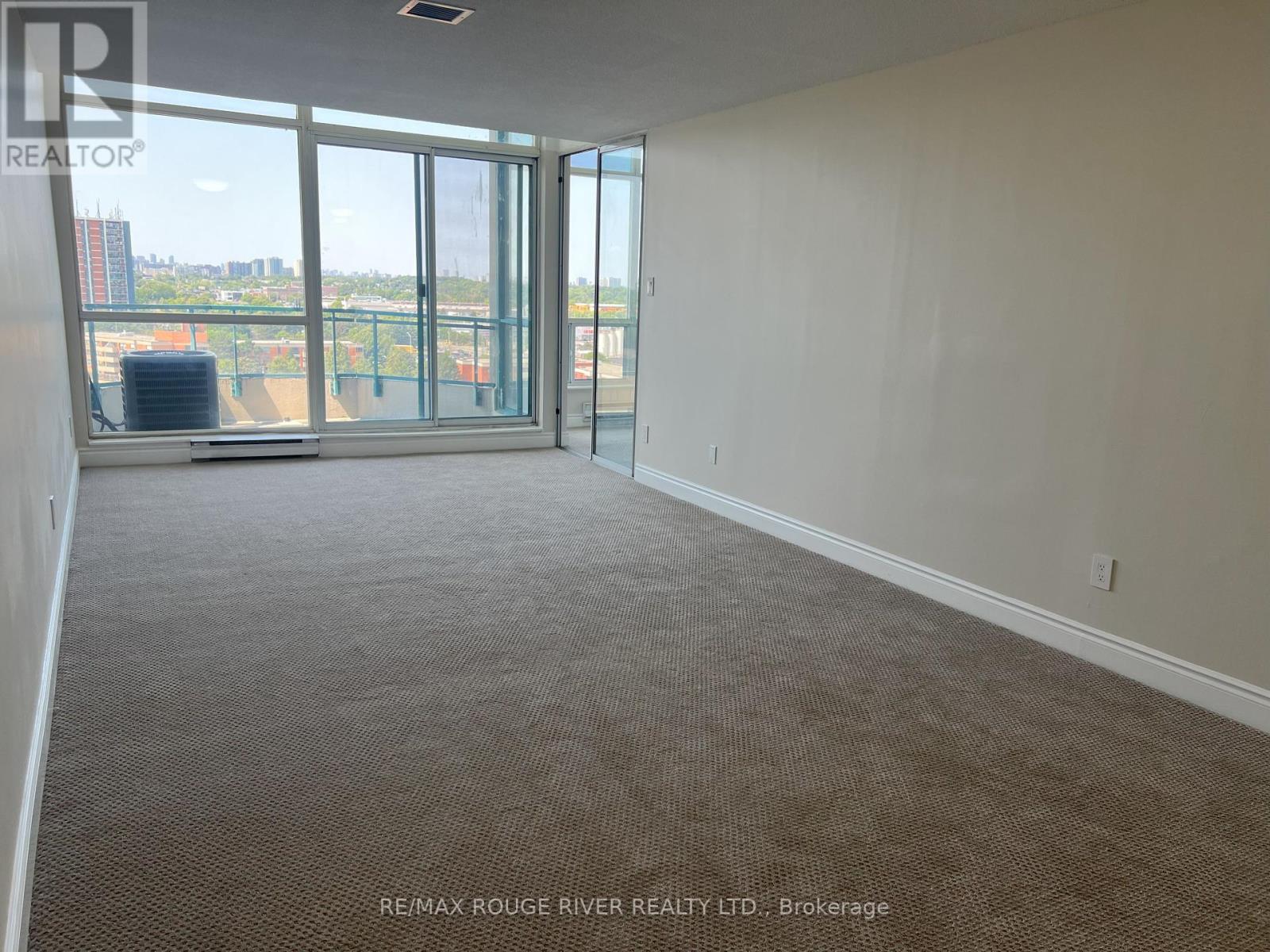 Photo 4 of 1511 4727 Sheppard Avenue E, Toronto ON