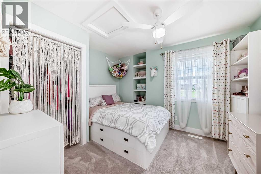 Single Family House for Sale in  Bridleglen Park SW Bridlewood Calgary 
