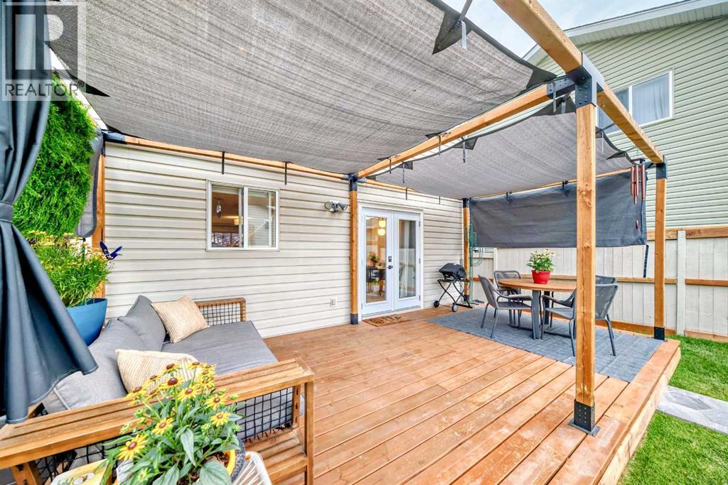 Single Family House for Sale in  Bridleglen Park SW Bridlewood Calgary 