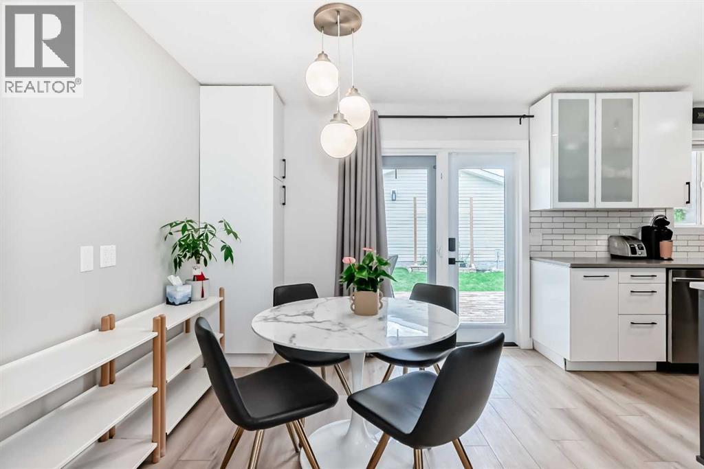 Single Family House for Sale in  Bridleglen Park SW Bridlewood Calgary 