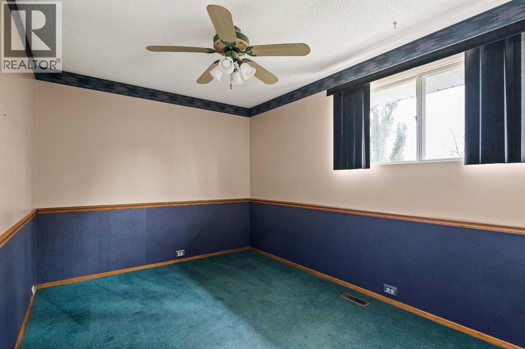 Single Family House Bungalow for Sale in  Hunterston Place NW Huntington Hills Calgary 