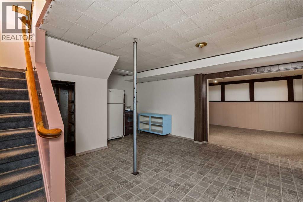 Single Family House Bungalow for Sale in  Hunterston Place NW Huntington Hills Calgary 