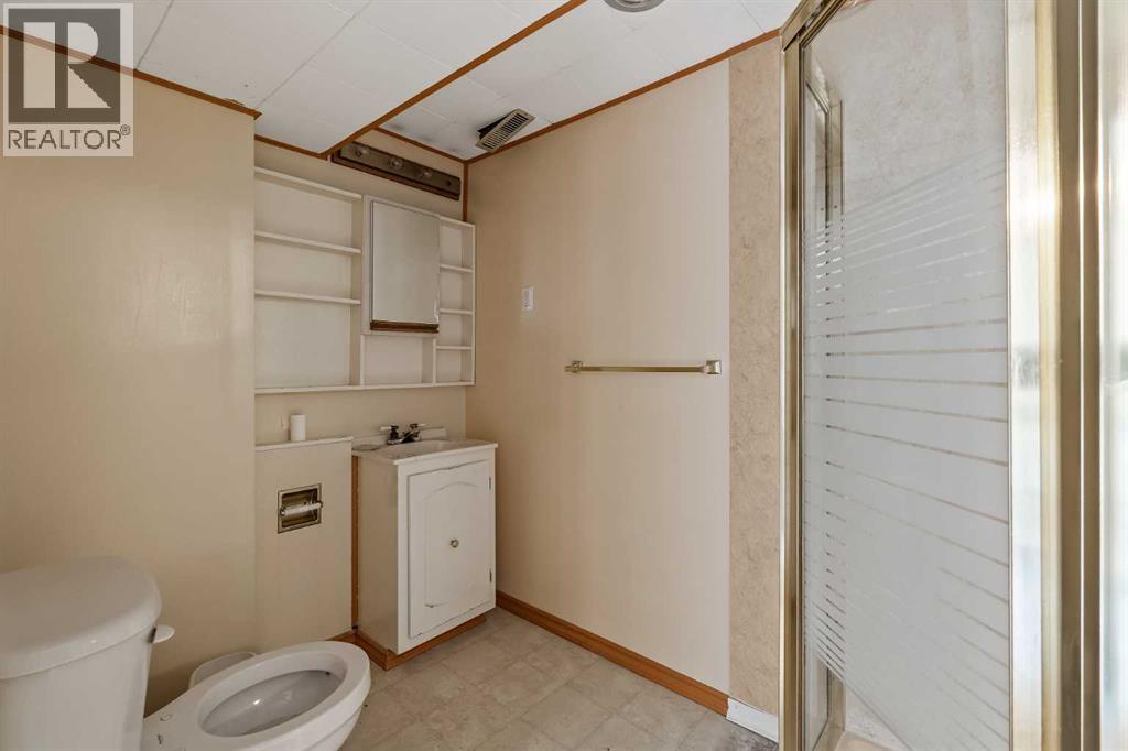 Single Family House Bungalow for Sale in  Hunterston Place NW Huntington Hills Calgary 