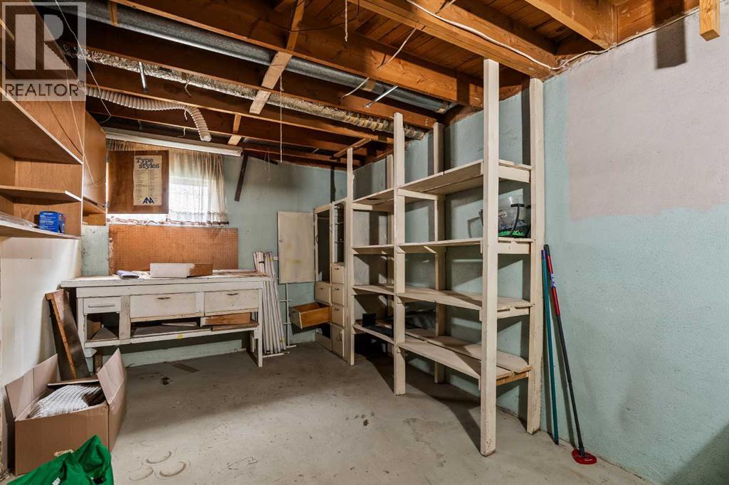 Single Family House Bungalow for Sale in  Hunterston Place NW Huntington Hills Calgary 