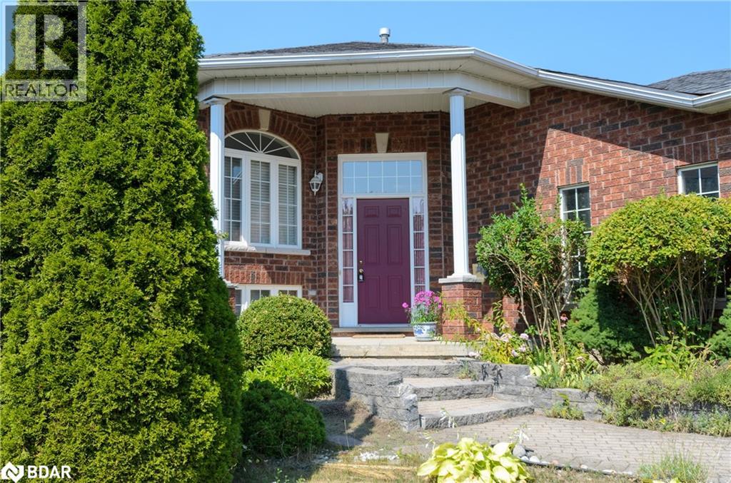 Photo 3 of 6 Brown Wood Drive, Barrie ON