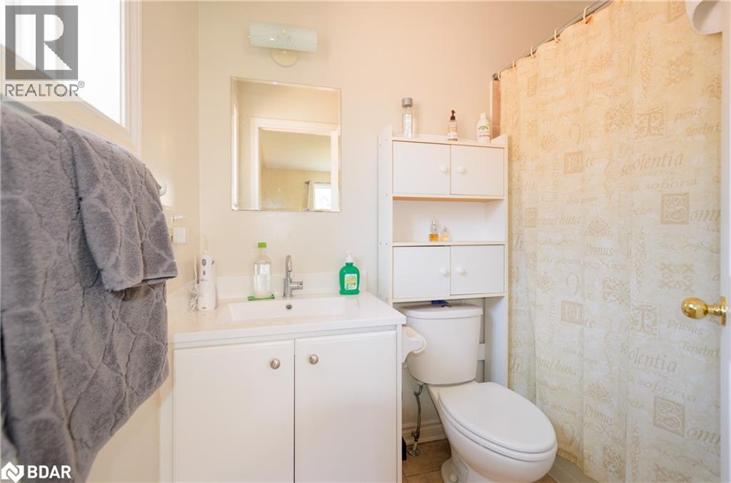 Photo 17 of 6 Brown Wood Drive, Barrie ON