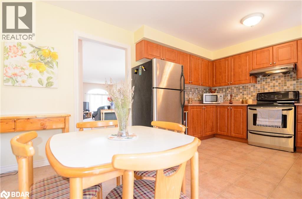 Photo 15 of 6 Brown Wood Drive, Barrie ON