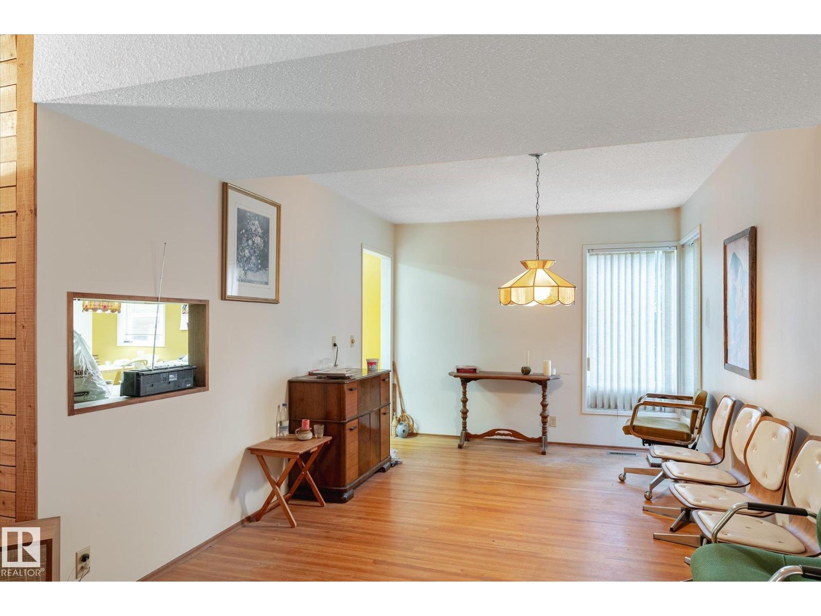 Photo 43 of 4803 154 St Nw Nw, Edmonton AB
