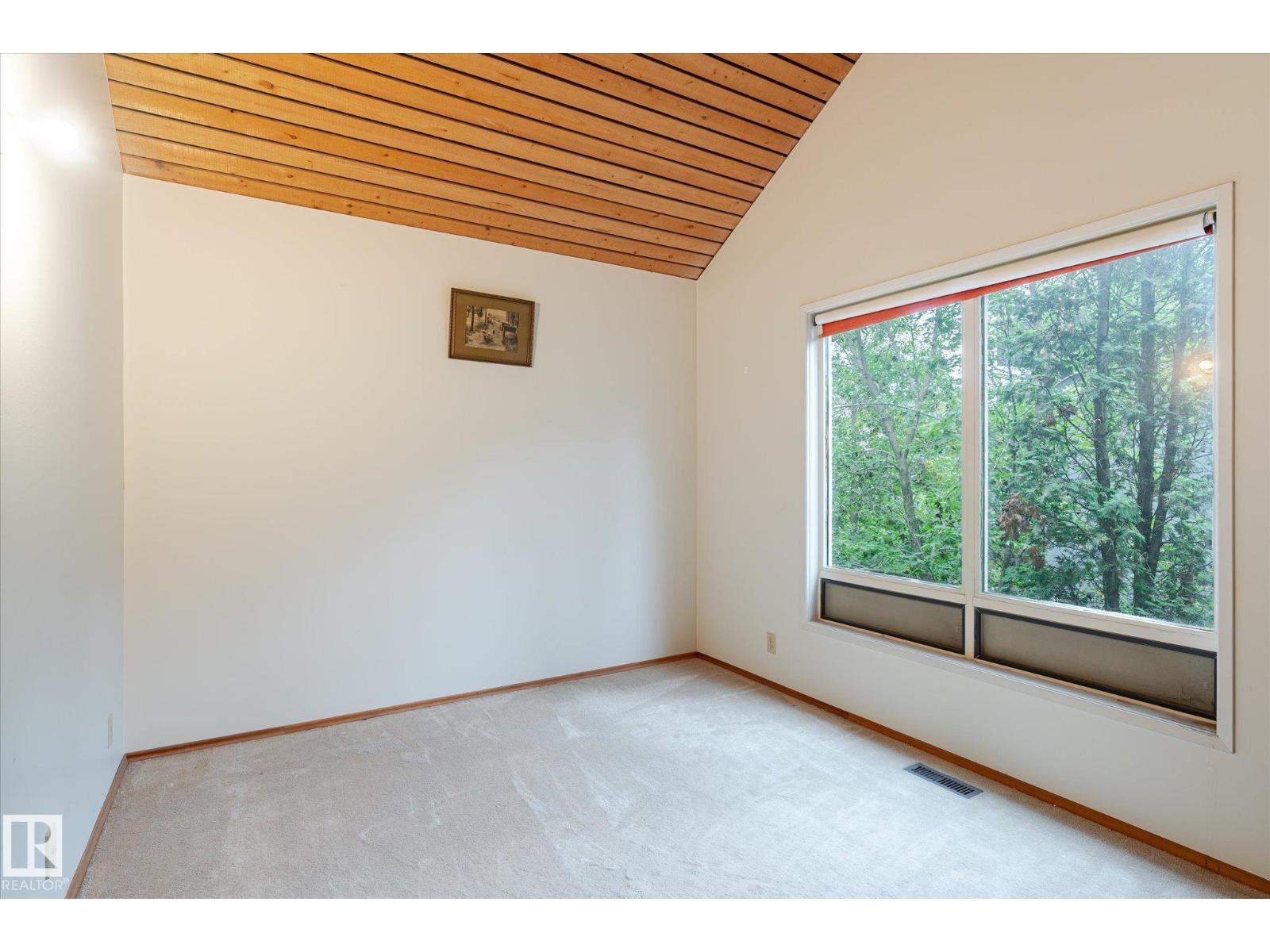 Photo 33 of 4803 154 St Nw Nw, Edmonton AB