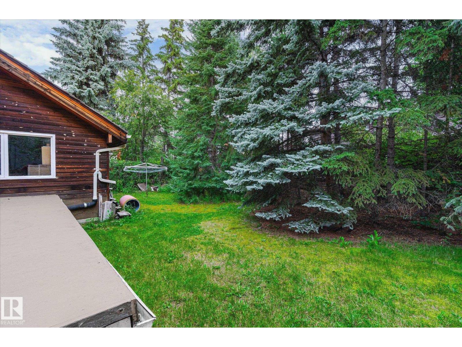 Photo 2 of 4803 154 St Nw Nw, Edmonton AB