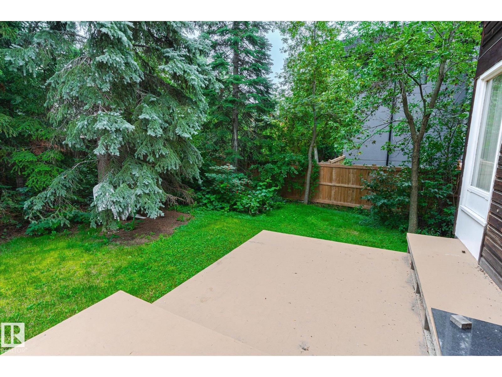 Photo 34 of 4803 154 St Nw Nw, Edmonton AB