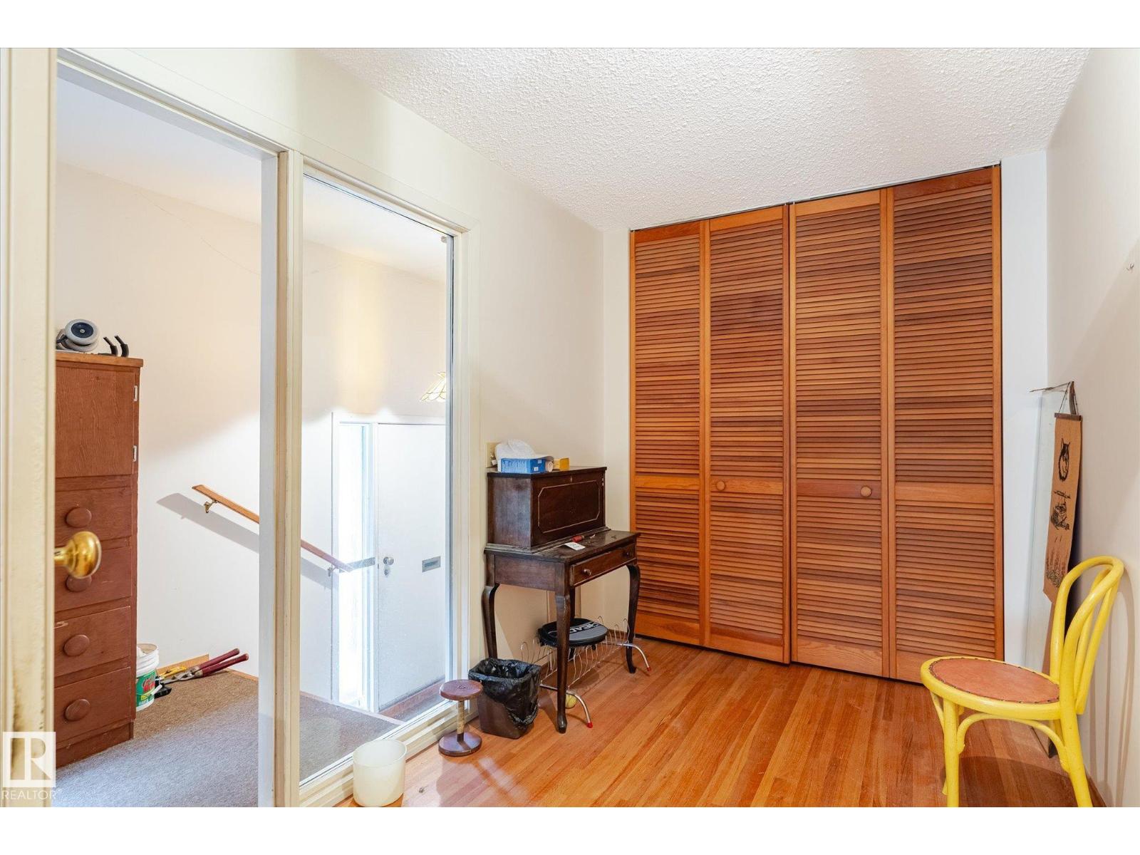 Photo 45 of 4803 154 St Nw Nw, Edmonton AB