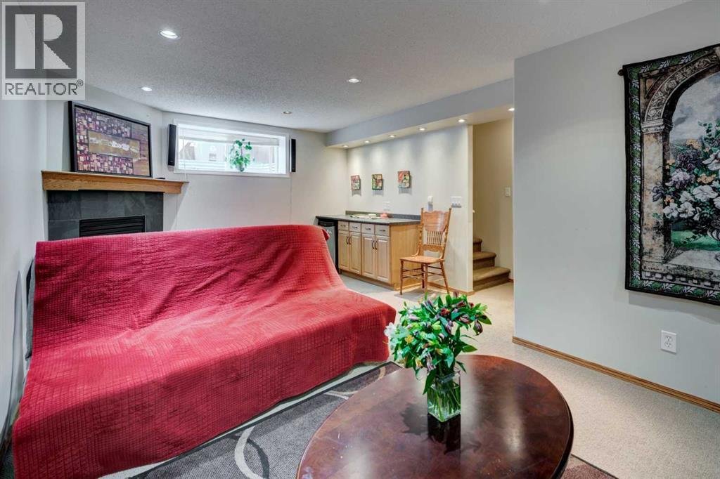 Single Family House for Sale in  Springborough Way SW Springbank Hill Calgary 
