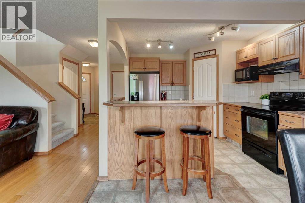 Single Family House for Sale in  Springborough Way SW Springbank Hill Calgary 
