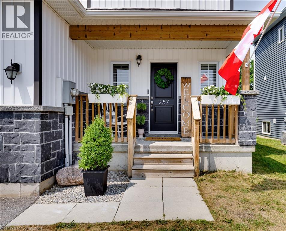 Photo 2 of 257 Quebec Street, Stayner ON