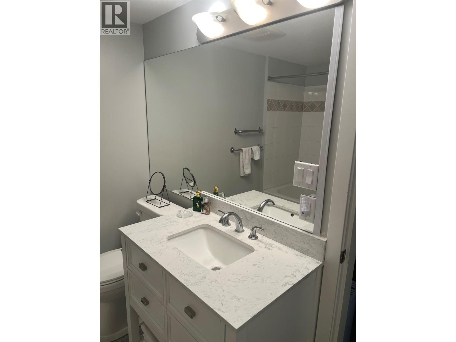 7600 COTTONWOOD Drive Unit# 315, Osoyoos