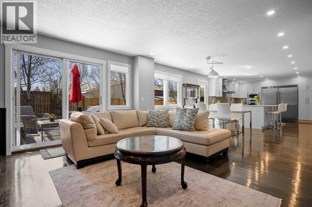 Single Family House for Sale in  deerbrook Road SE Deer Run Calgary 