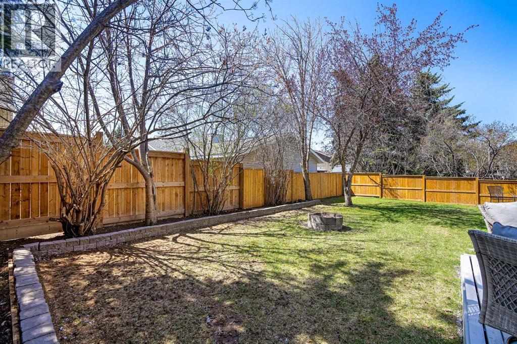 Single Family House for Sale in  deerbrook Road SE Deer Run Calgary 