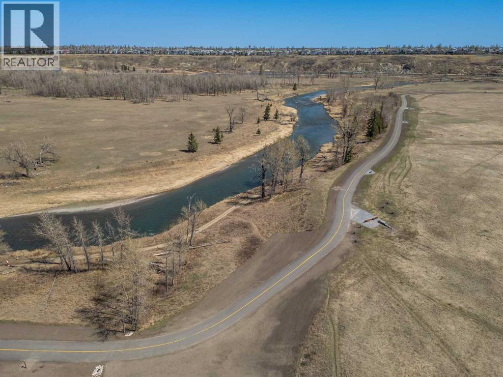 Single Family House for Sale in  deerbrook Road SE Deer Run Calgary 