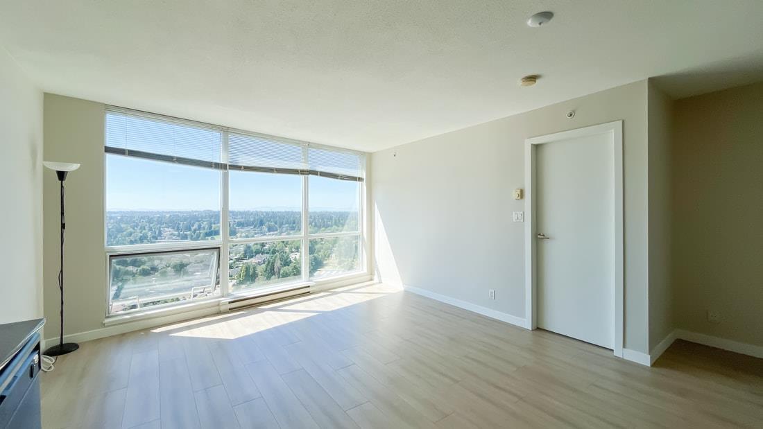 Photo 5 of 2710 13618 100 Avenue, Surrey BC