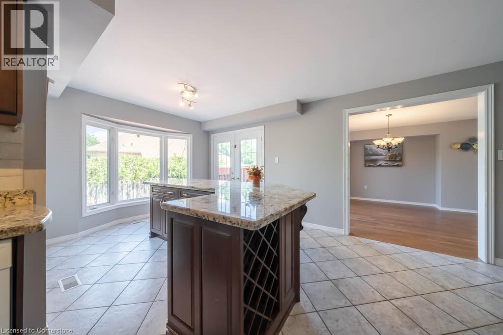Photo 26 of 4 Cabriolet Crescent, Ancaster ON