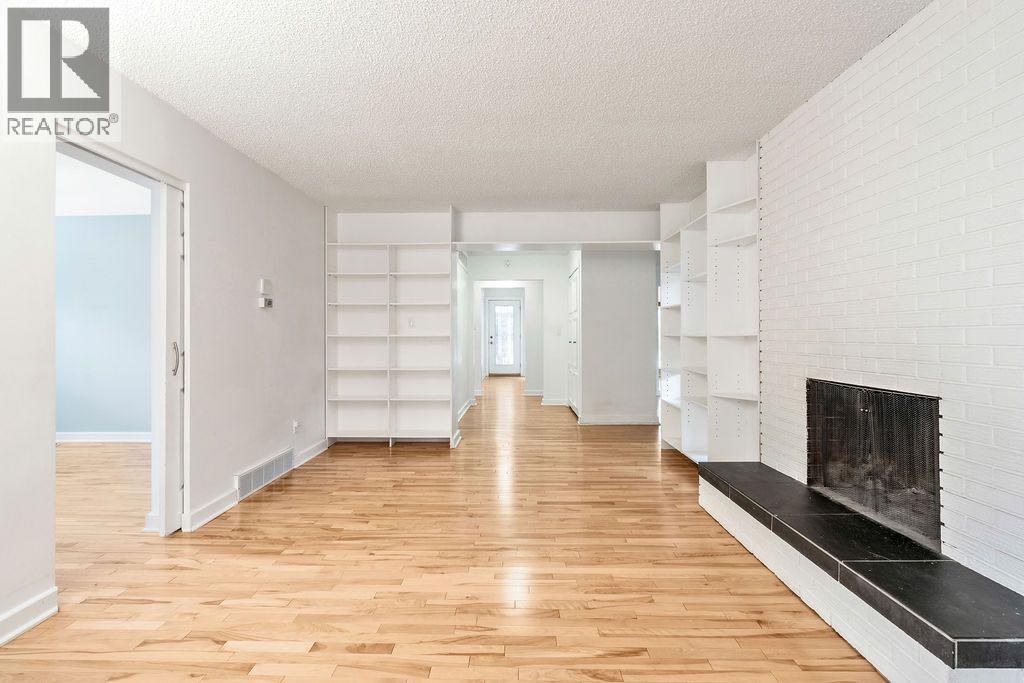 Single Family House Bungalow for Sale in   Avenue SW Elboya Calgary 