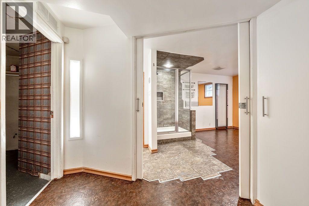 Single Family House Bungalow for Sale in   Avenue SW Elboya Calgary 