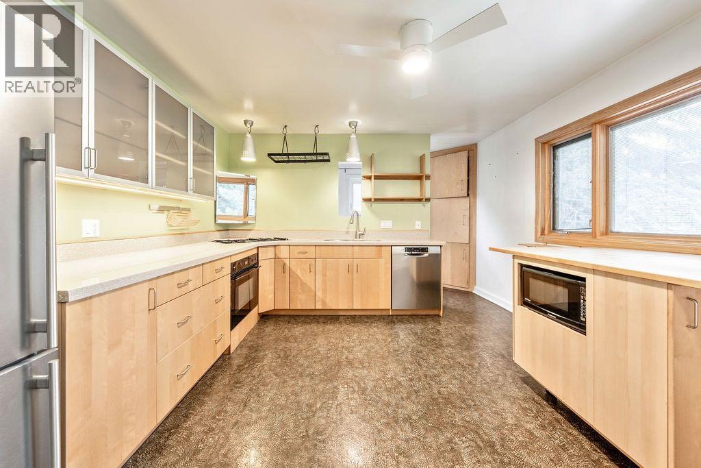 Single Family House Bungalow for Sale in   Avenue SW Elboya Calgary 
