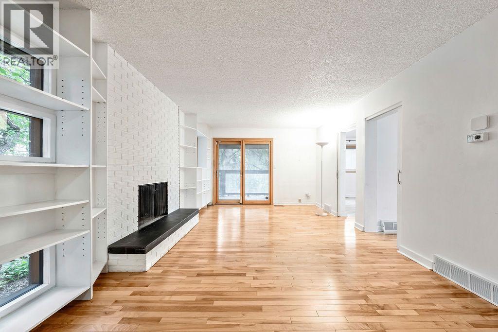 Single Family House Bungalow for Sale in   Avenue SW Elboya Calgary 