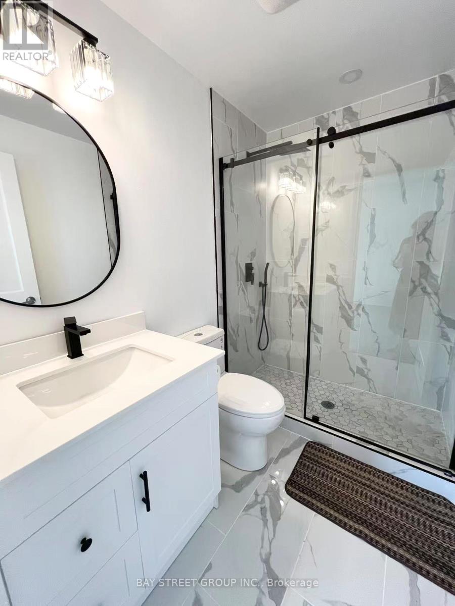 Photo 13 of 1409 William Halton Parkway, Oakville ON