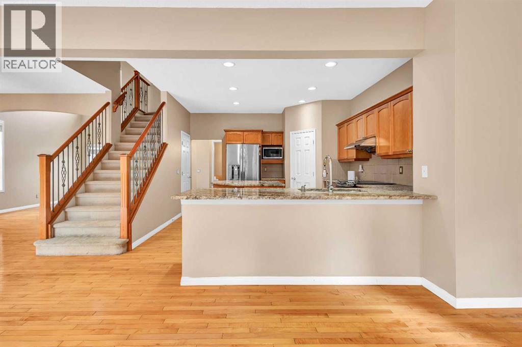 Single Family House for Sale in  Shannon Square SW Shawnessy Calgary 