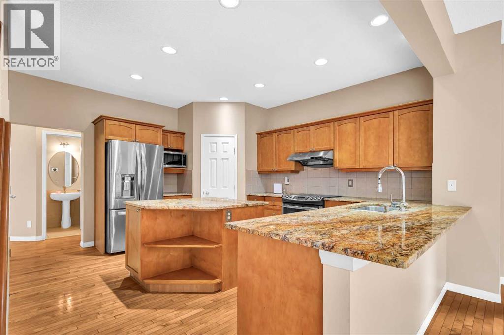 Single Family House for Sale in  Shannon Square SW Shawnessy Calgary 