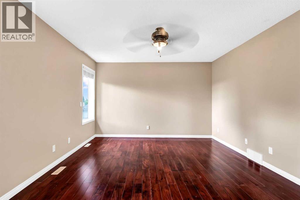 Single Family House for Sale in  Shannon Square SW Shawnessy Calgary 