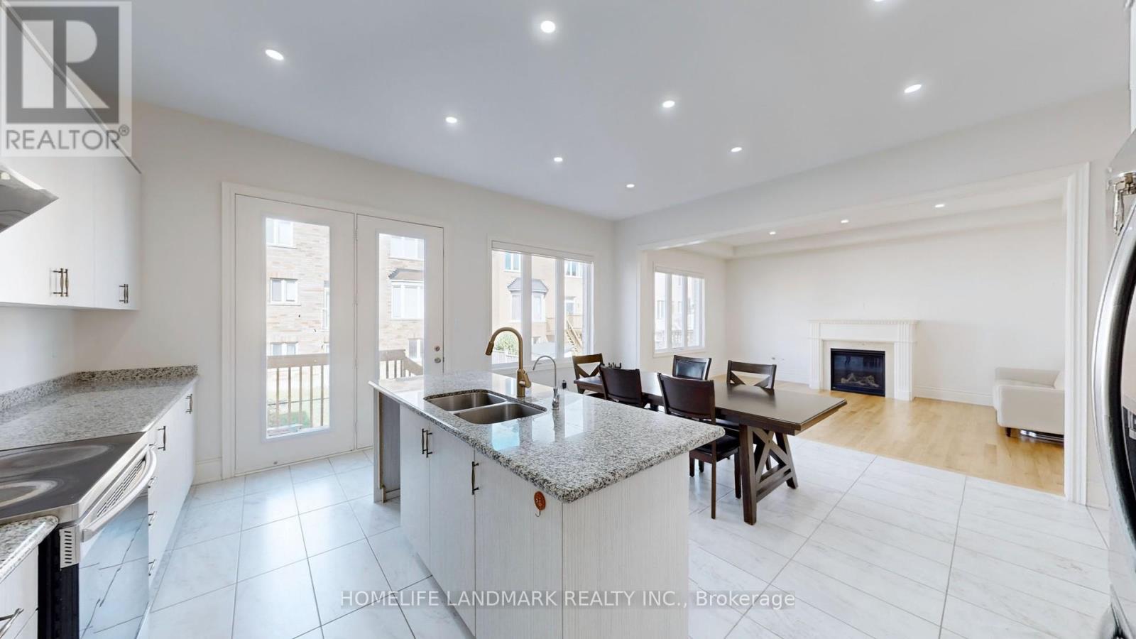 Photo 13 of 208 Wesmina Avenue, Whitchurchstouffville ON