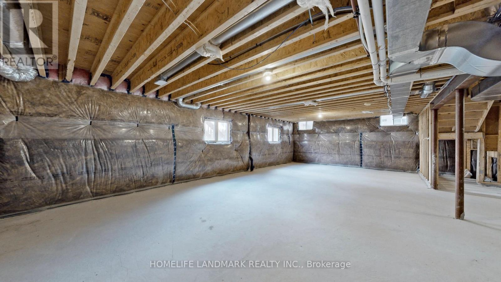 Photo 36 of 208 Wesmina Avenue, Whitchurchstouffville ON
