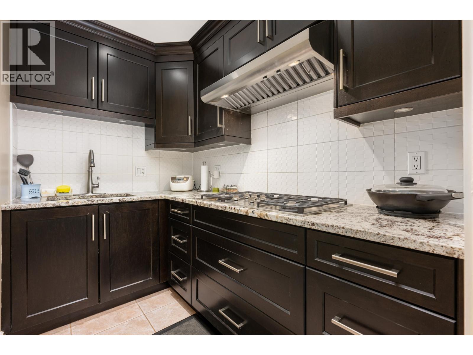 Photo 12 of 5566 Trafalgar Street, Vancouver BC
