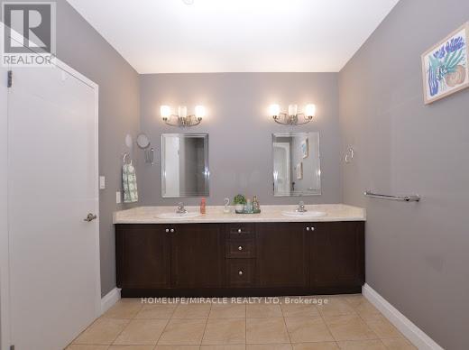 Photo 17 of 105 26 Wellington Street, St Catharines ON