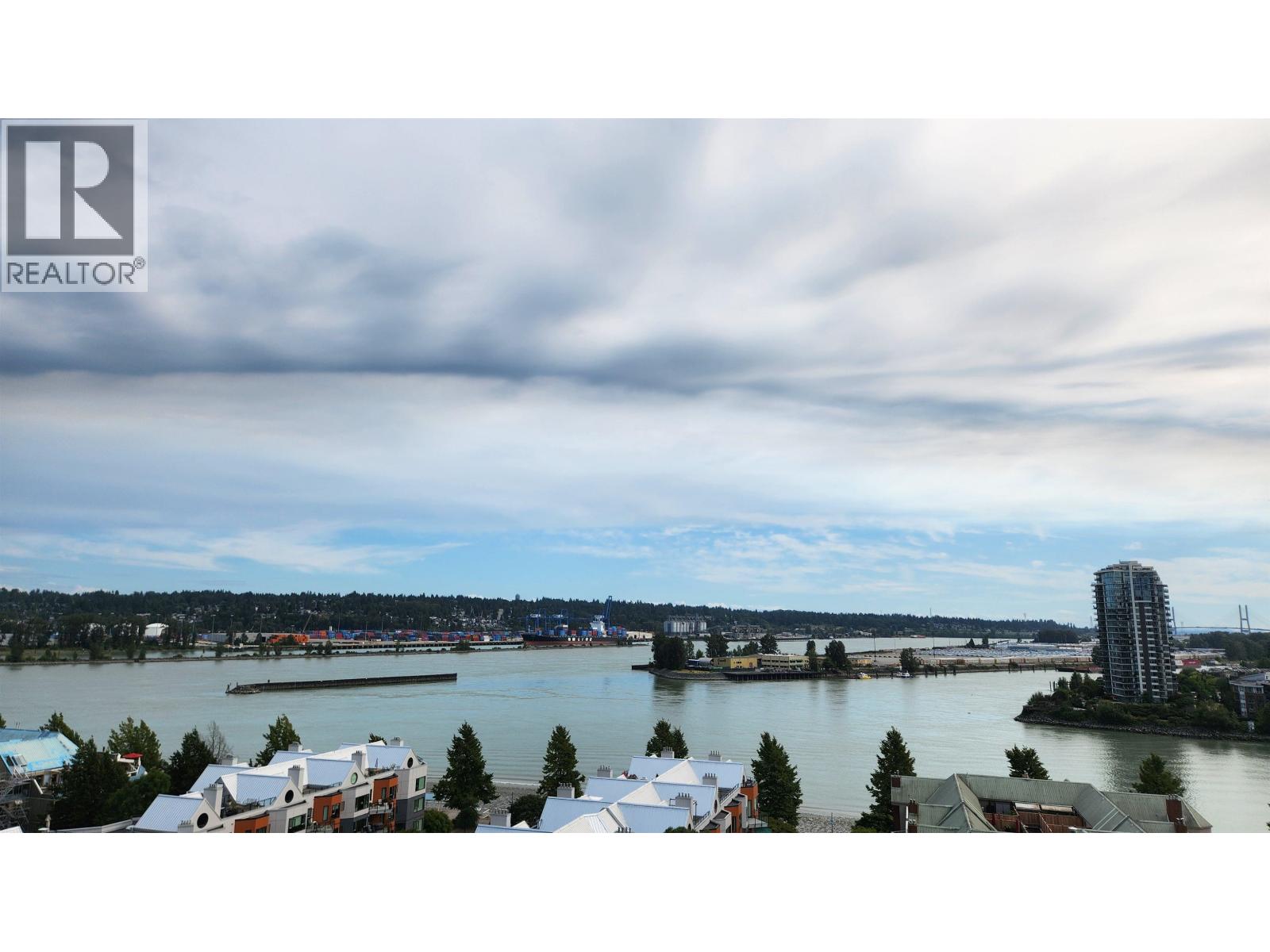 Photo 2 of 1505 1235 Quayside Drive, New Westminster BC