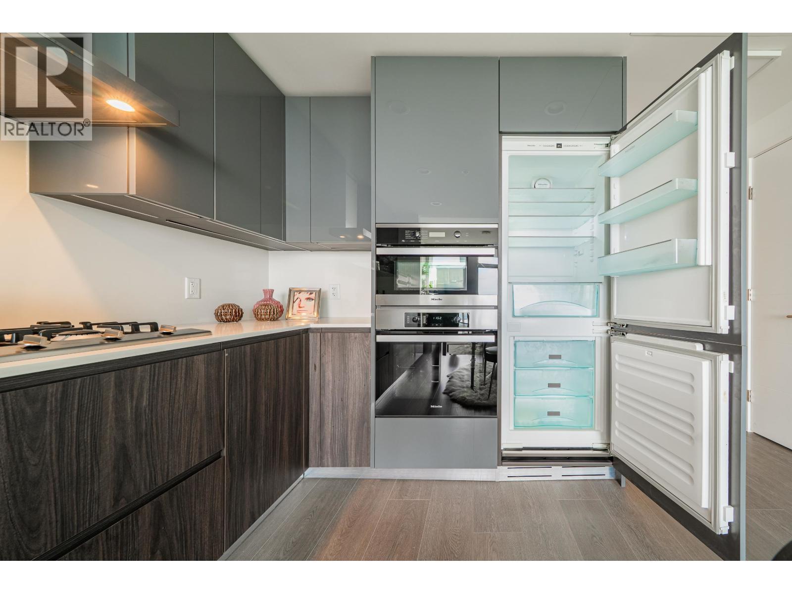 Photo 18 of 3005 6511 Sussex Avenue, Burnaby BC