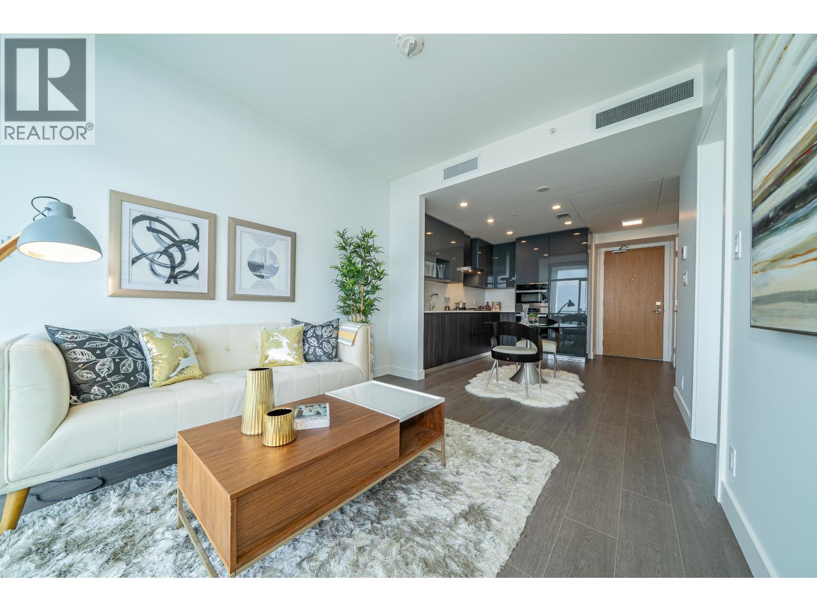 Photo 5 of 3005 6511 Sussex Avenue, Burnaby BC