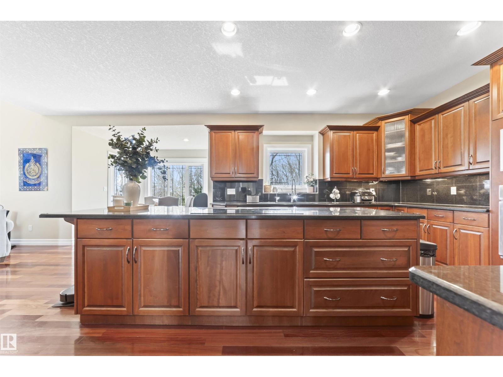 Photo 22 of 8 Loiselle Way, St Albert AB
