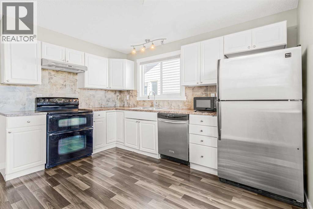 Single Family House for Sale in  Falton Drive NE Falconridge Calgary 