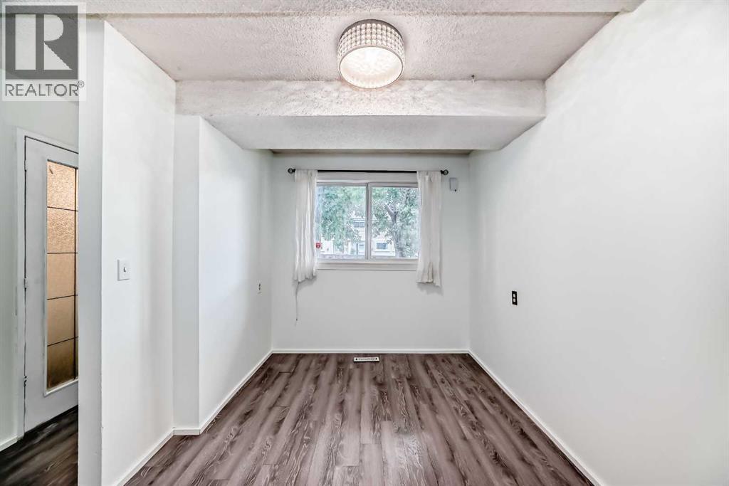 Single Family House for Sale in    Avenue SE Penbrooke Meadows Calgary 