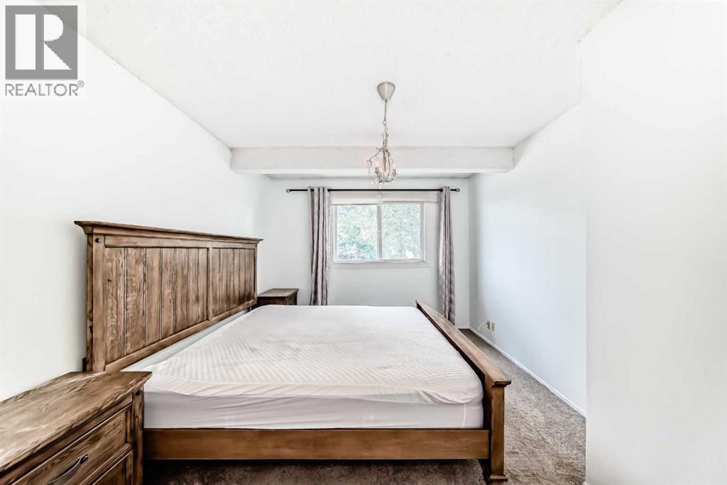 Single Family House for Sale in    Avenue SE Penbrooke Meadows Calgary 