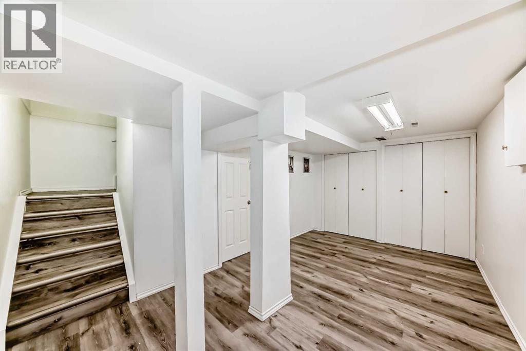 Single Family House for Sale in    Avenue SE Penbrooke Meadows Calgary 