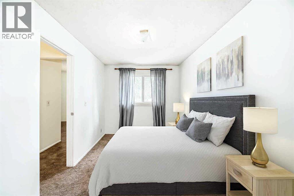 Single Family House for Sale in    Avenue SE Penbrooke Meadows Calgary 